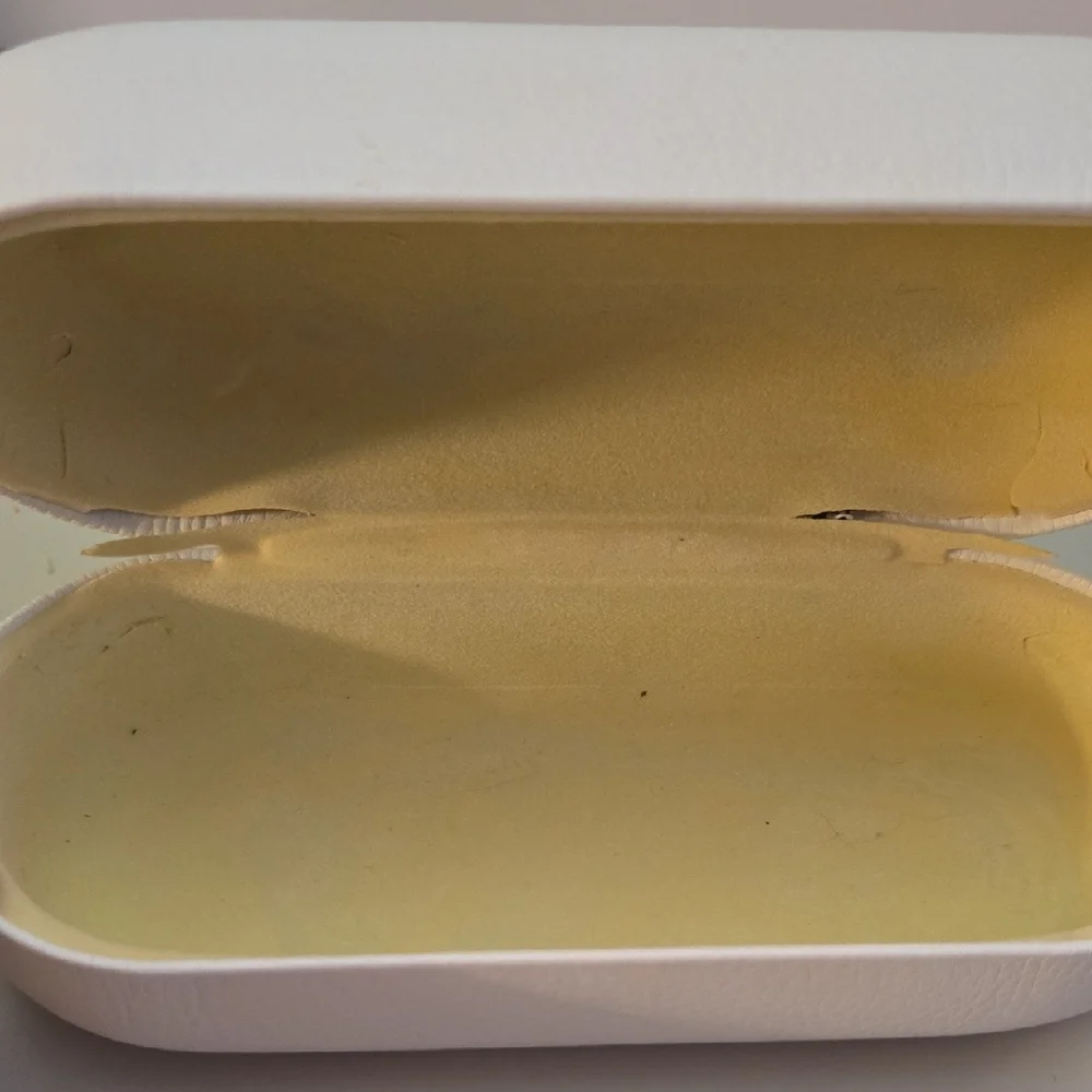 Like New Chloe Round Sunglasses, Gray and Black. - Picture 11 of 13